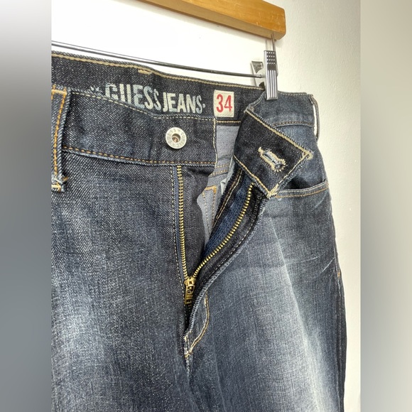 Guess Jeans Men’s The Cliff Boot-Fit Denim distressed W/ Pockets - Picture 3 of 8